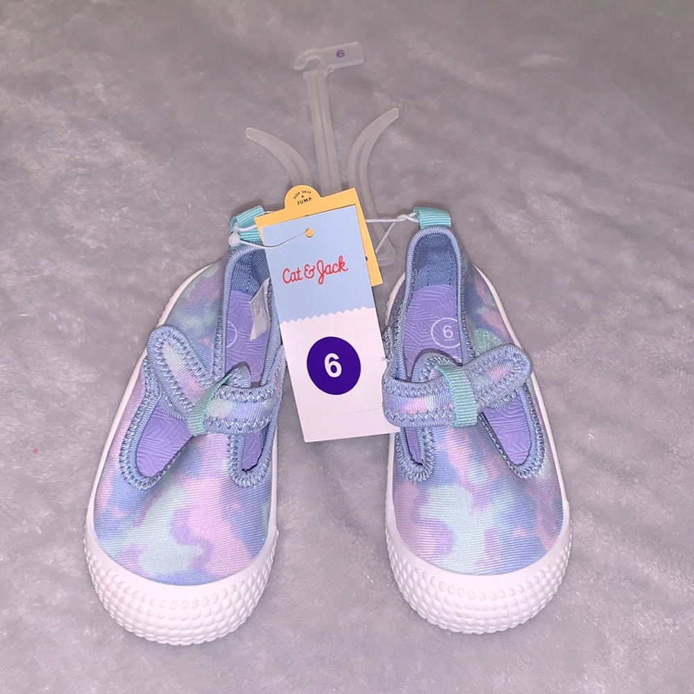 Cat and Jack Water Shoes Sandals Tie Dye NWT